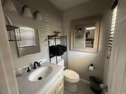 Photo - 1315 Darby St