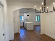 Photo - 1077 E Howard St