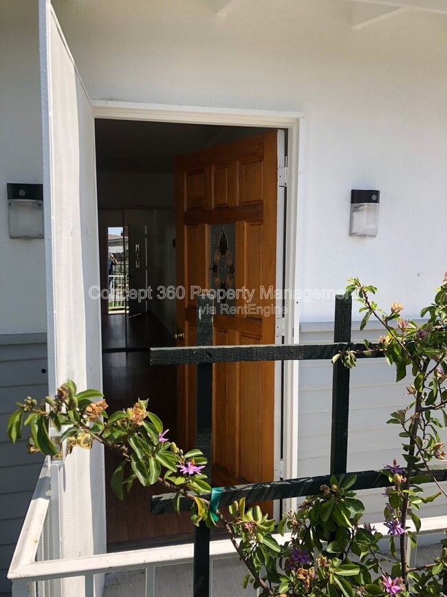 Photo - 3153 W 155th St