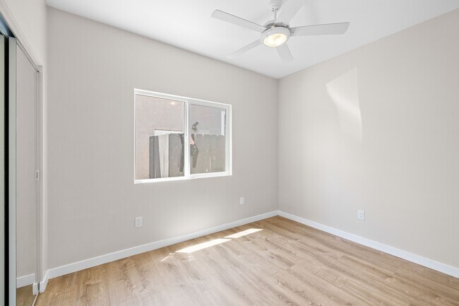 Photo - 5010 54th St