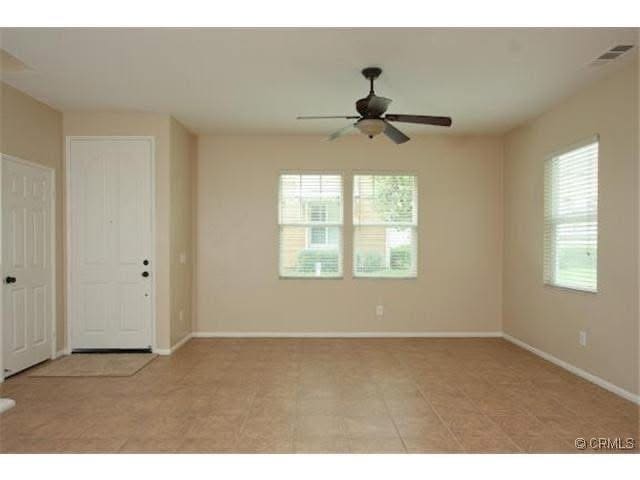 Photo - 15953 Begonia Ave