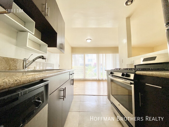 Photo - 1326 Flores St Unit 14