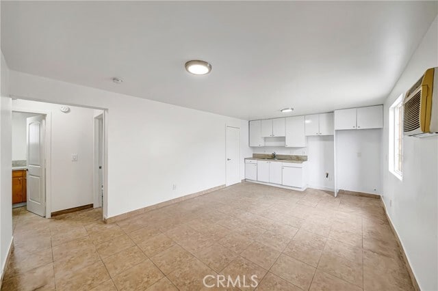 Photo - 6827 Simpson Ave Unit 4