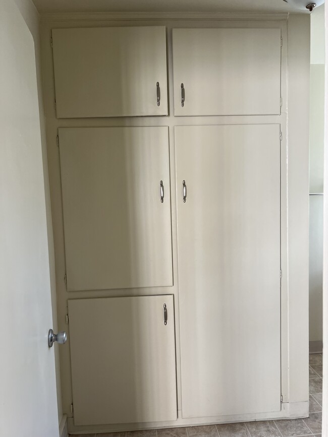 Photo - 11933 W Magnolia Blvd Unit 4