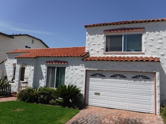 Photo - Cleveland Unit 4576