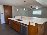 Photo - 1324 E Hickory Ln