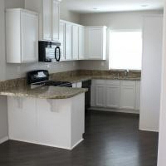 Photo - 3 Bedroom Condo for Rent in Murrieta