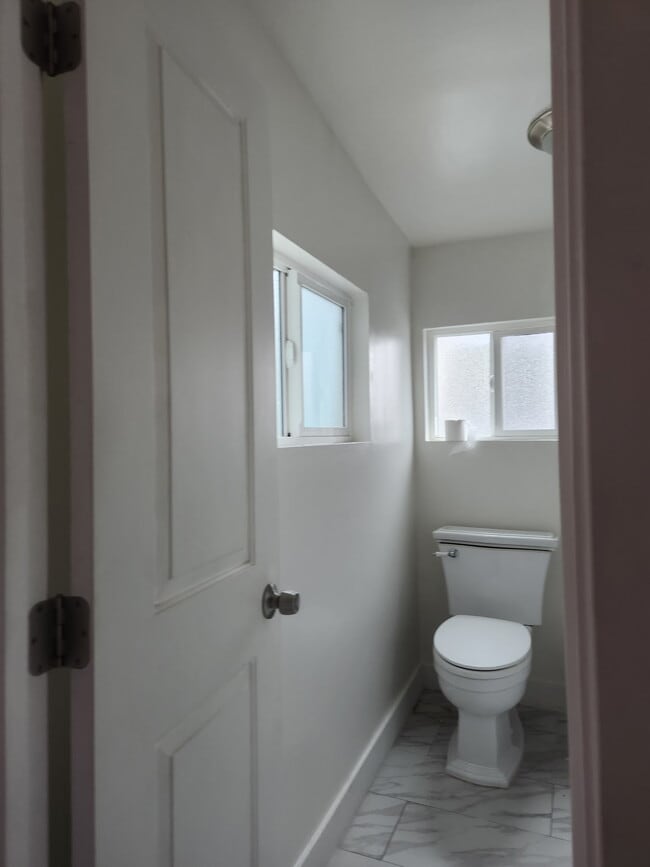 Photo - 1012 E Adams Blvd Unit 2