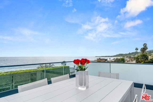 Photo - 22065 Pacific Coast Hwy Unit 1