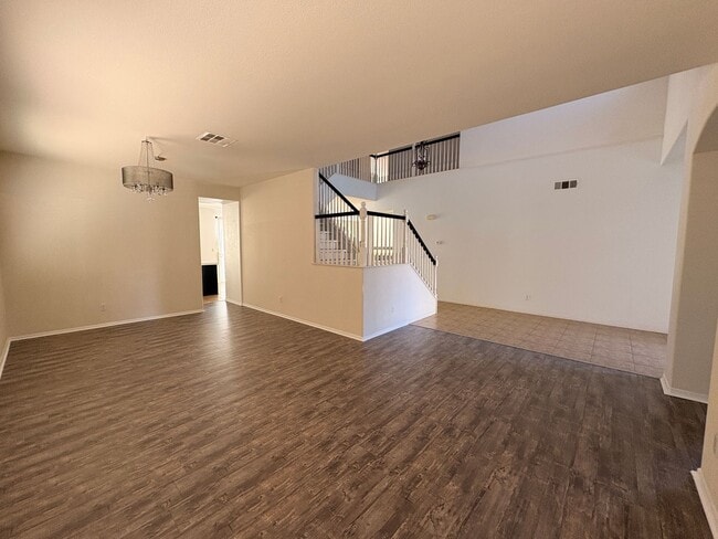 Photo - EASTVALE GREAT NEIGHBORHOOD- 4+2.5 EXECUTIVE HOME, QUIET NEIGHBORHOOD - AVAILABLE NOW!!! ONLY 2 C...