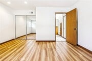 Photo - 1834 Rhodes St