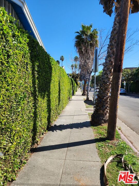 Photo - 1402 N Las Palmas Ave