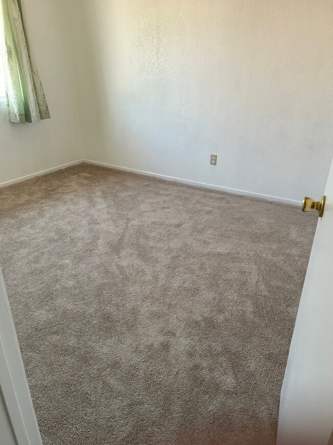 Photo - 16228 Wato Rd