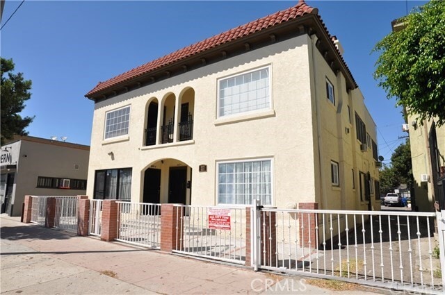Photo - 1853 W Adams Blvd Apartments Unit 1853