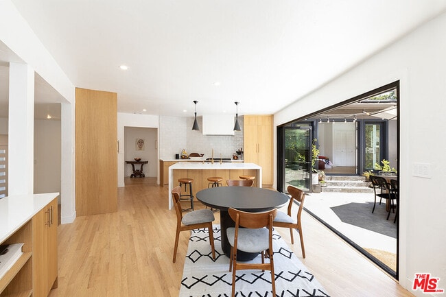 Photo - 2906 Nichols Canyon Rd