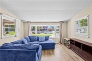 Photo - 542 N Waverly St