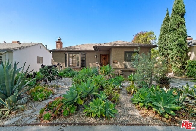 Building Photo - 2411 Castle Heights Ave