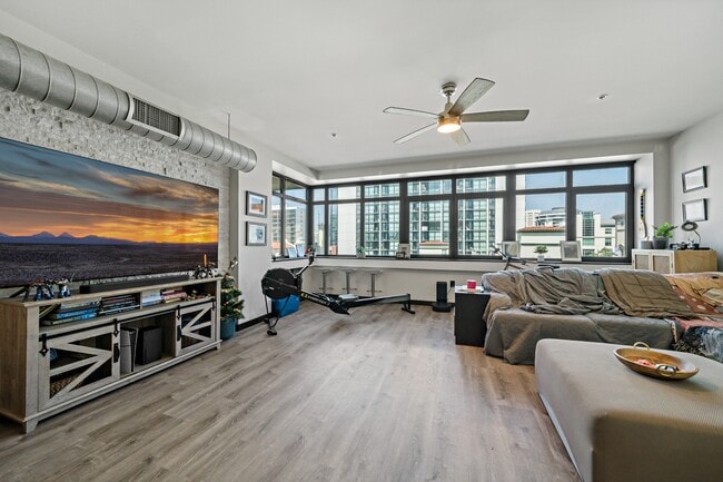 Photo - 1551 Fourth Ave