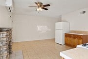 Photo - 3009 Canyon Crest Dr Unit B