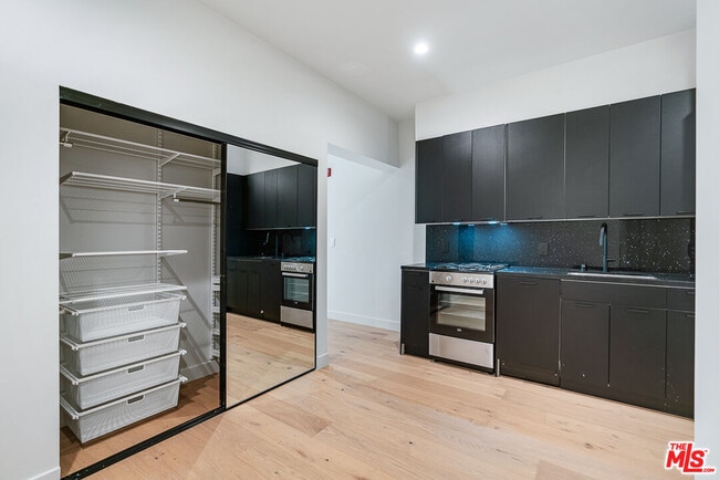 Photo - 12320 Montana Ave Unit 109