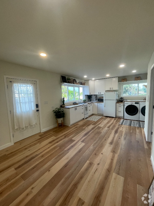 Building Photo - 942 Ruby Dr Rental