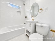 Photo - 3015 London St Unit 1/4