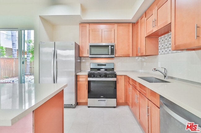 Photo - 7132 Farralone Ave Unit 207