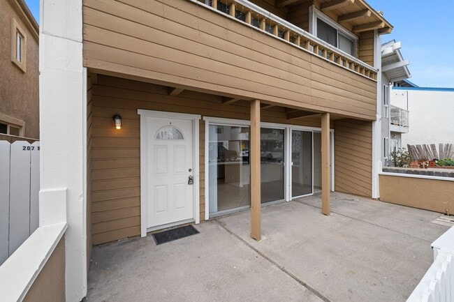 Photo - 207 Orange St Unit A