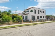 Photo - 3098 N Arrowhead Ave House