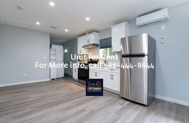 Building Photo - House - 2 Bedrooms / 1 Bathroom / Whittier