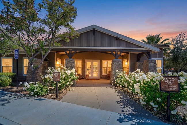 Building Photo - Oak Springs Ranch