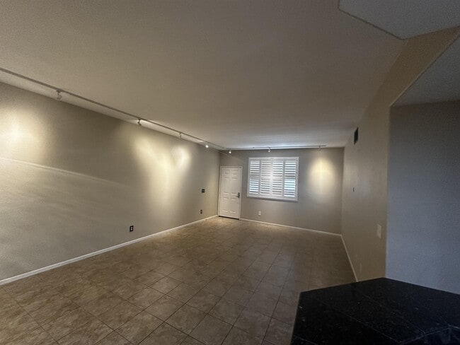Photo - 1344 Paizay Pl