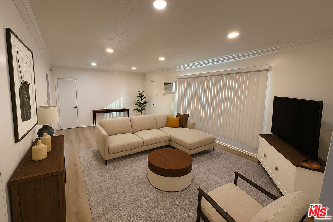 Photo - 926 S Bedford St Unit 1