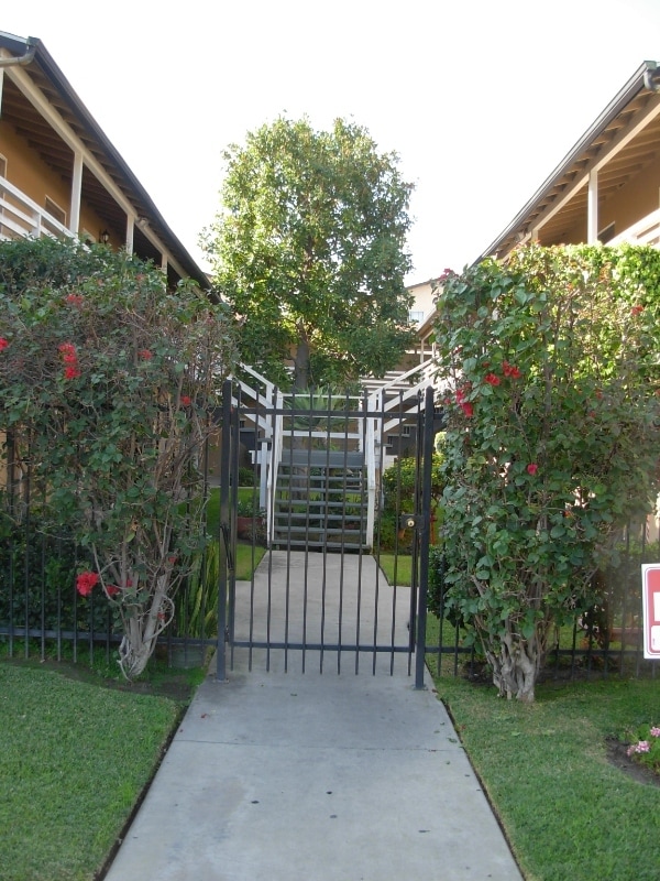 Photo - 302 S Broadway Unit O-2