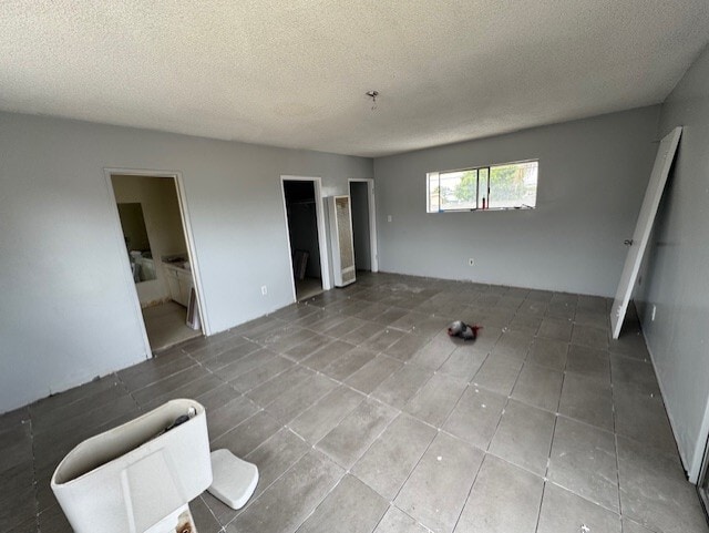 Photo - 12717 Cranbrook Ave