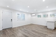 Photo - 7042 White Oak Ave