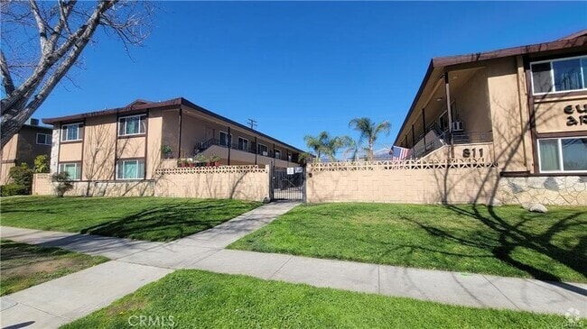 Building Photo - 811 Orchid Ct Unit A Rental