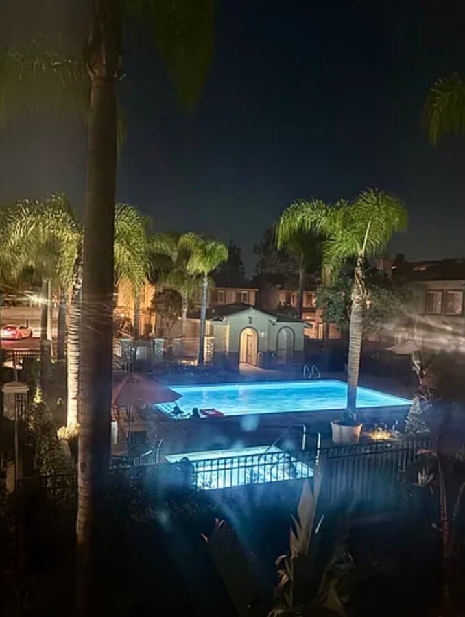 Photo - 401 N Cotswolds Ln