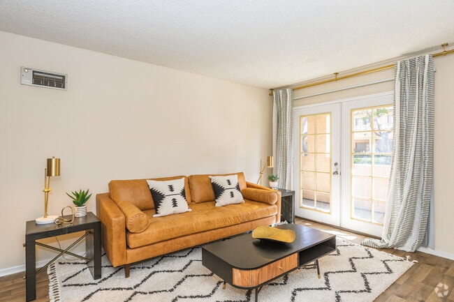 1BR, 1BA - 650SF - La Jolla Nobel