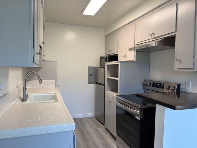 Photo - 3820 Mentone Ave Unit 7