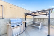 Grill - Windward Sea Apartments