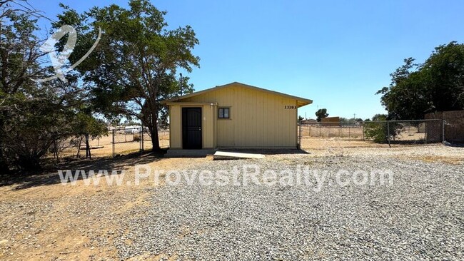 Photo - 13193 Begonia Rd House