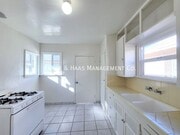 Photo - 3031 E 65th St