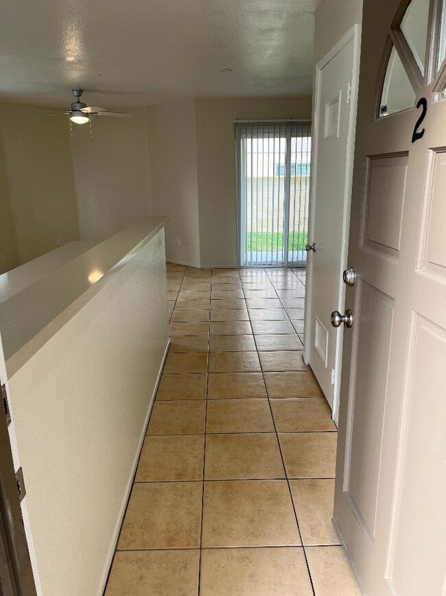 Building Photo - 8681 La Salle St Unit 2