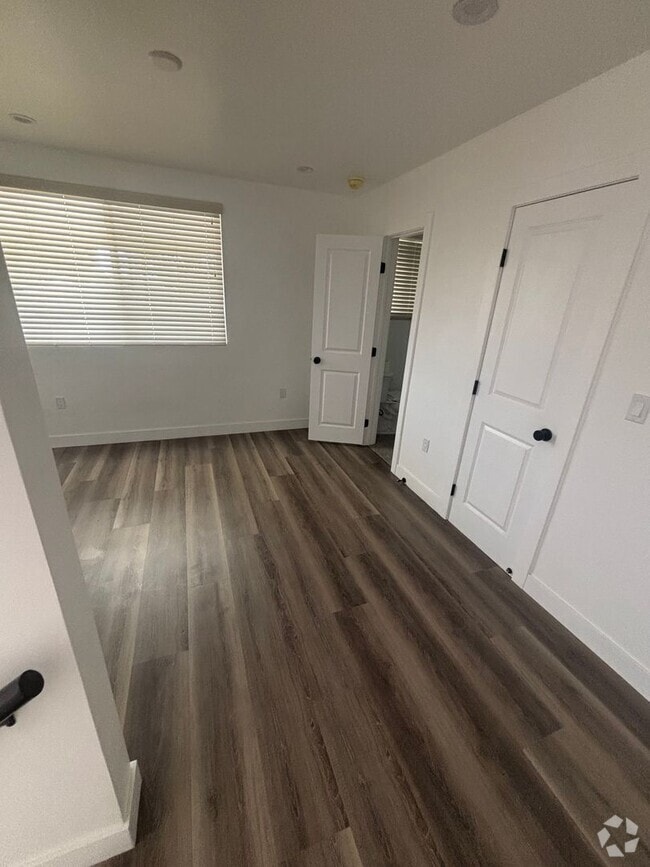 Building Photo - 6909 Otis Ave Unit 6909-A Rental