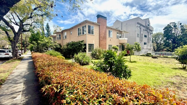 Building Photo - 1700 Don Carlos Ave Unit A