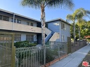 Photo - 883 N Hoover St