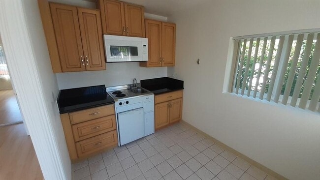 Photo - 5929 Laurel Canyon Blvd Unit 16