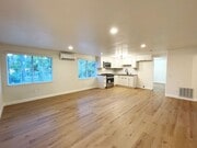 Photo - 3141 Hillview Dr N