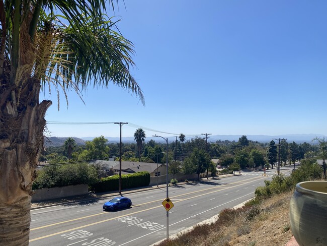 Photo - 13730 Mindora Ave